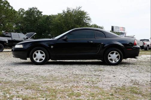 Black Clearcoat 1999 Ford Mustang Base