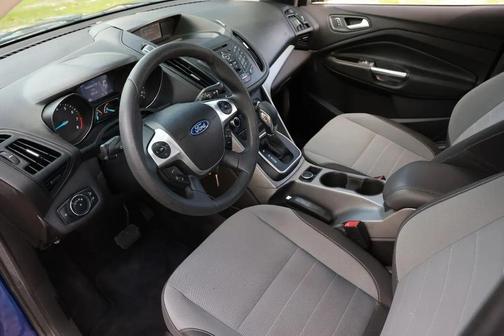 Deep Impact Blue 2014 Ford Escape SE