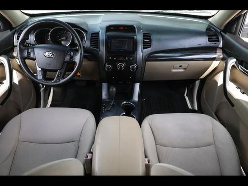 2012 Kia Sorento LX