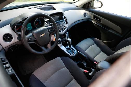 2014 Chevrolet Cruze LS