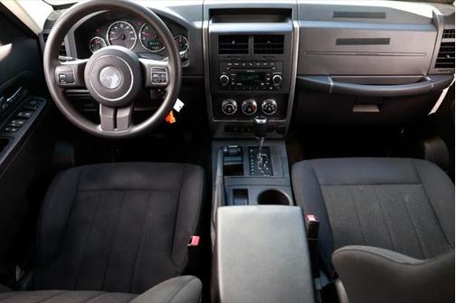 2011 Jeep Liberty Sport