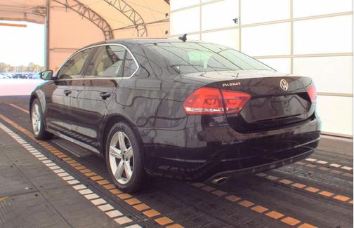 2012 Volkswagen Passat 2.5 SE