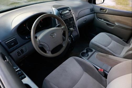 2007 Toyota Sienna CE