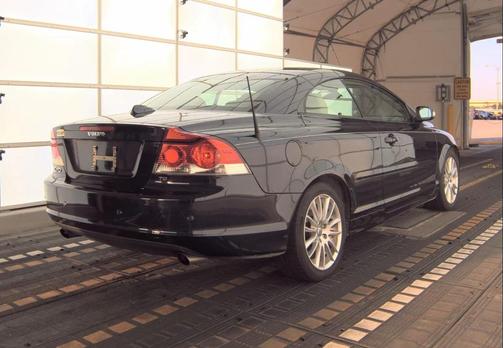 2008 Volvo C70 T5