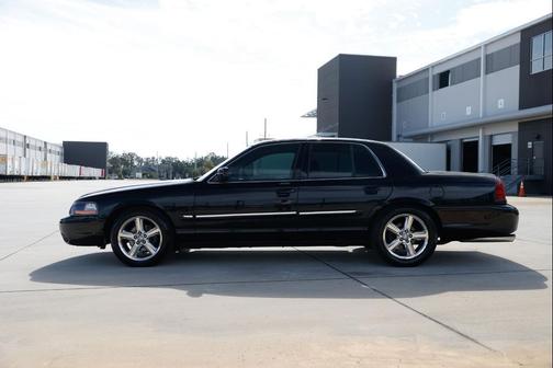 2003 Mercury Marauder 