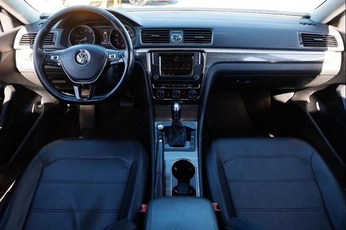 2017 Volkswagen Passat 1.8T SE