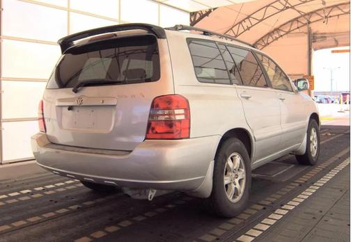 Millennium Silver Metallic 2001 Toyota Highlander Base