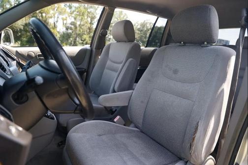 Millennium Silver Metallic 2001 Toyota Highlander Base