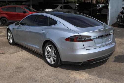 2013 Tesla Model S 