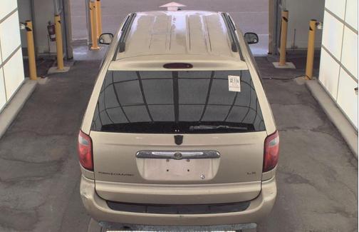 2006 Chrysler Town & Country Base