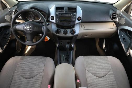 2006 Toyota RAV4 Base