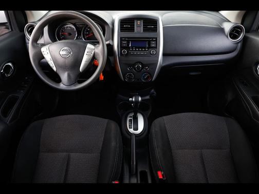 2017 Nissan Versa 1.6 SV