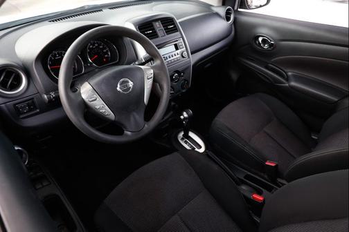 2017 Nissan Versa 1.6 SV