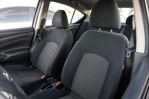 2017 Nissan Versa 1.6 SV