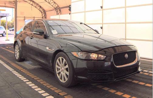 2019 Jaguar XE 25t
