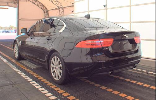 2019 Jaguar XE 25t