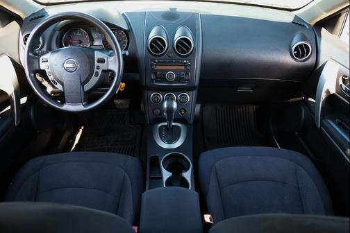 2011 Nissan Rogue Krom