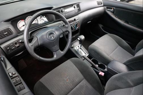 2004 Toyota Corolla CE