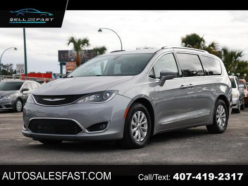 2018 Chrysler Pacifica Touring-L