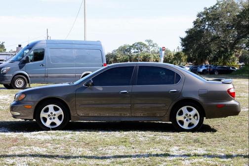 2001 INFINITI I30 Touring