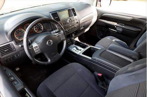 2011 Nissan Armada SV