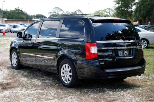 2014 Chrysler Town & Country Touring