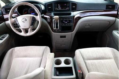 2017 Nissan Quest SV