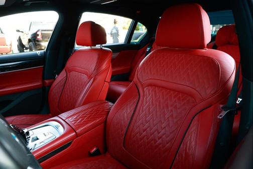 2021 BMW 750 Li xDrive