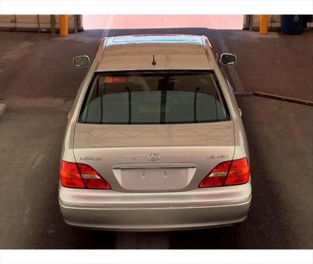 2001 Lexus LS 430 Base