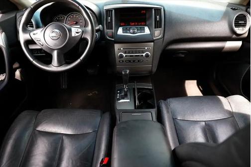 2012 Nissan Maxima S