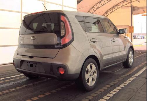 Titanium Gray 2018 Kia Soul Base