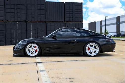 2000 Porsche 911 Carrera