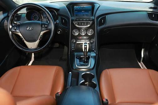 WHITE 2013 Hyundai Genesis Coupe 3.8 Grand Touring