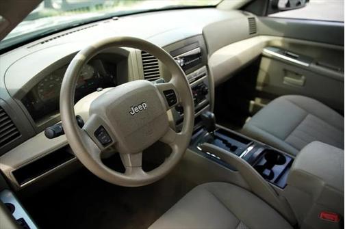 2005 Jeep Grand Cherokee Laredo