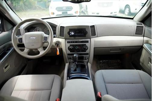 2005 Jeep Grand Cherokee Laredo