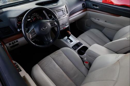 2013 Subaru Outback 2.5i Limited