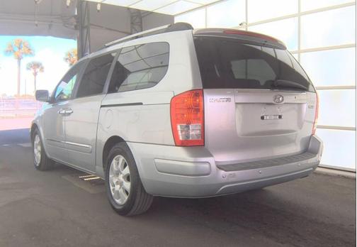 2007 Hyundai Entourage Limited