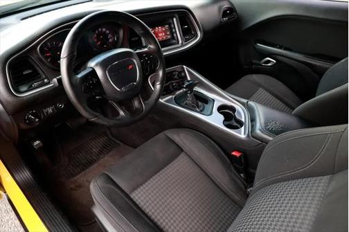 2017 Dodge Challenger SXT