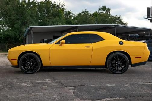 2017 Dodge Challenger SXT