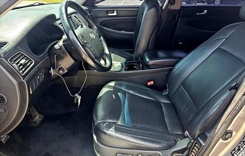 2012 Hyundai Genesis 3.8