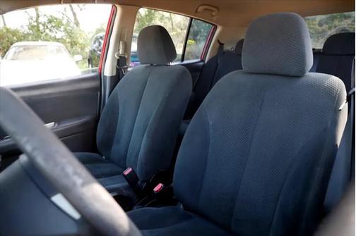 2010 Nissan Versa 1.8 S