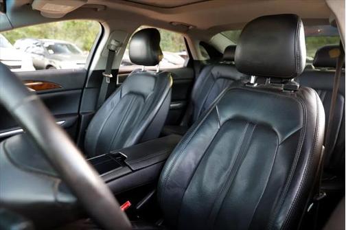 2014 Lincoln MKZ Hybrid Base
