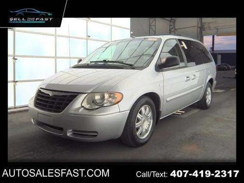 2007 Chrysler Town & Country Touring