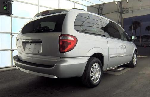 2007 Chrysler Town & Country Touring