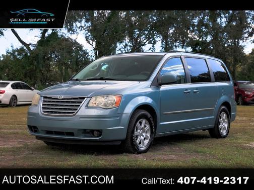 2010 Chrysler Town & Country Touring