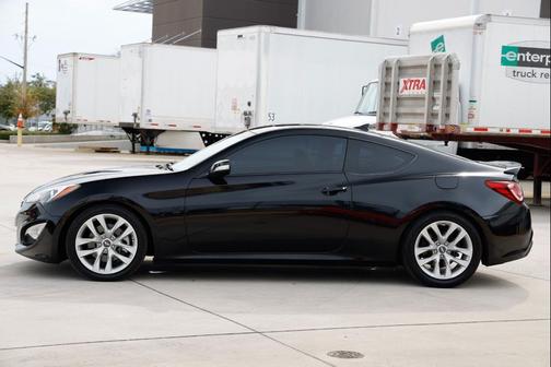 2013 Hyundai Genesis Coupe 3.8 Grand Touring