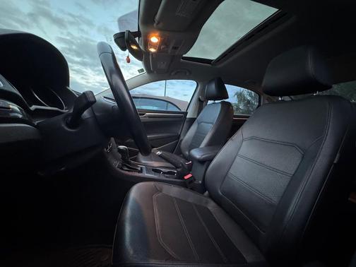 2018 Volkswagen Passat SE
