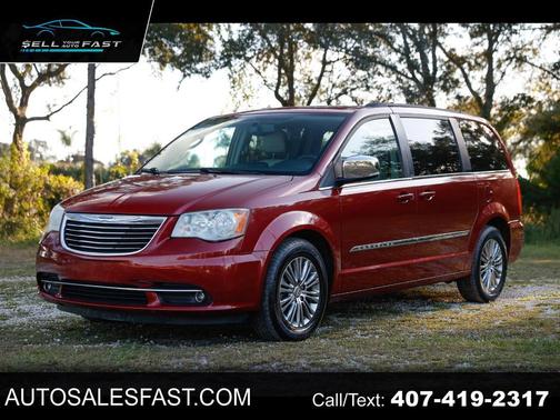 2014 Chrysler Town & Country Touring-L