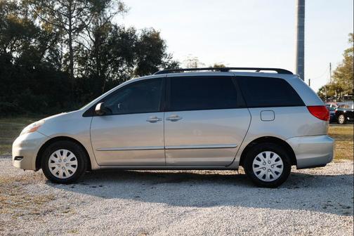 2009 Toyota Sienna CE