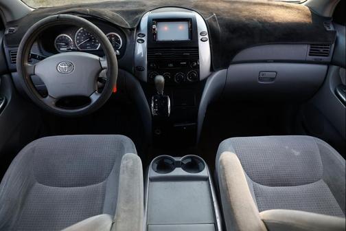 2009 Toyota Sienna CE
